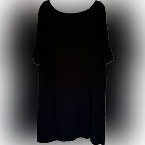New with tags! Black super soft & stretchy nightgown!